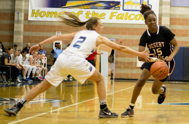 Desert Oasis’ Ahmaya Smith, (15), dribbles the ball during a game against Foothill at ...