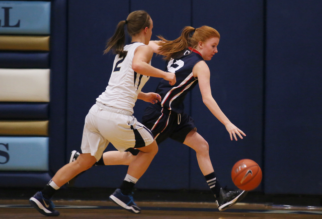 Coronado’s Katie Thorn, right, is guarded by Foothill’s Mikayla Yeakel on Thursd ...