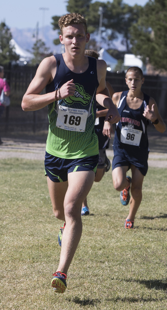 Mark Bowler, front, and Bryce Tondryk keep the pace during the boys 4A NIAA State Championsh ...
