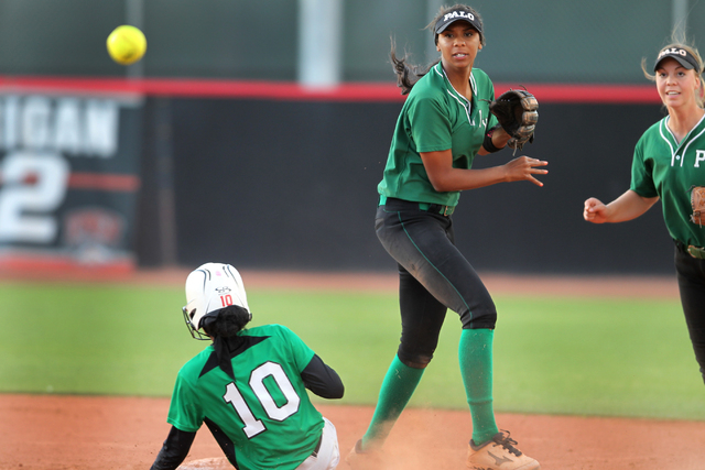 Palo Verde’s Nae Gage (2) throws late to first base after getting an out at second in ...