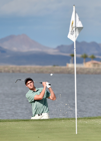 Palo Verde’s Jack Trent fires out of the bunker on the eighth hole during the first ro ...