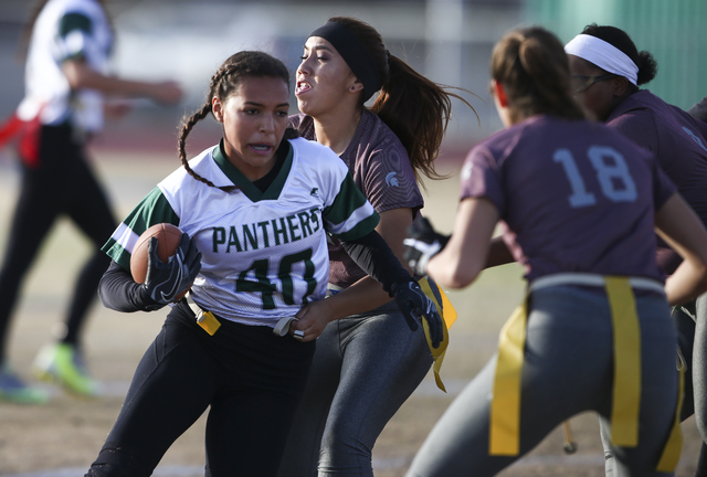 Palo Verde’s Mya Boykin (40) runs the ball against Cimarron-Memorial during the Sunset ...