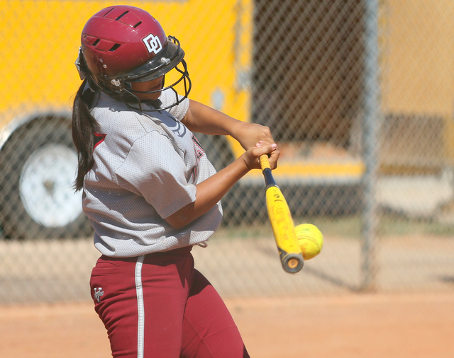 Desert Oasis’ Elsy Guzman takes a swing against Durango on Saturday. Guzman went 1-for ...