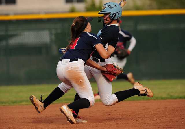 Coronado shortstop Dylan Underwood (4) tags out Foothill base runner Alexis Farias at second ...