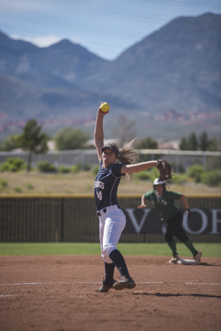 Shadow Ridge’s Shelbi Denman (14) pitches against Palo Verde during a softball game pl ...