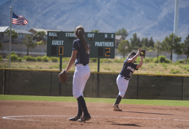 Shadow Ridge’s Alisha Schultz (17) catches a fly ball against Palo Verde during a soft ...