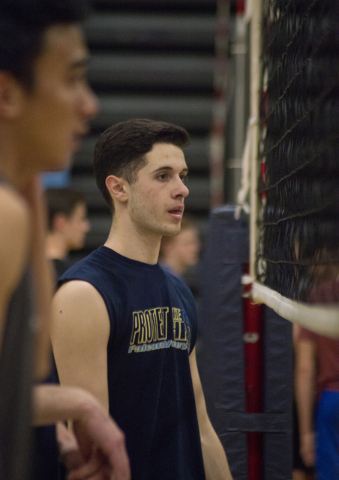 Eric Szukiewicz (7) waits for the serve during volleyball practice at Foothill High School i ...