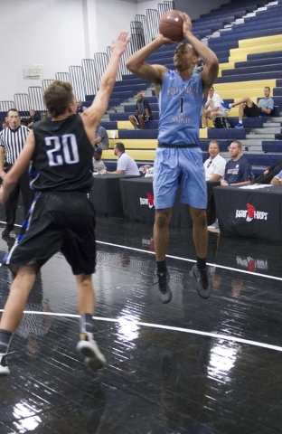 Team Howard Pulley shooting guard Gary Trent Jr., right, (1) shoots against team UBC during ...