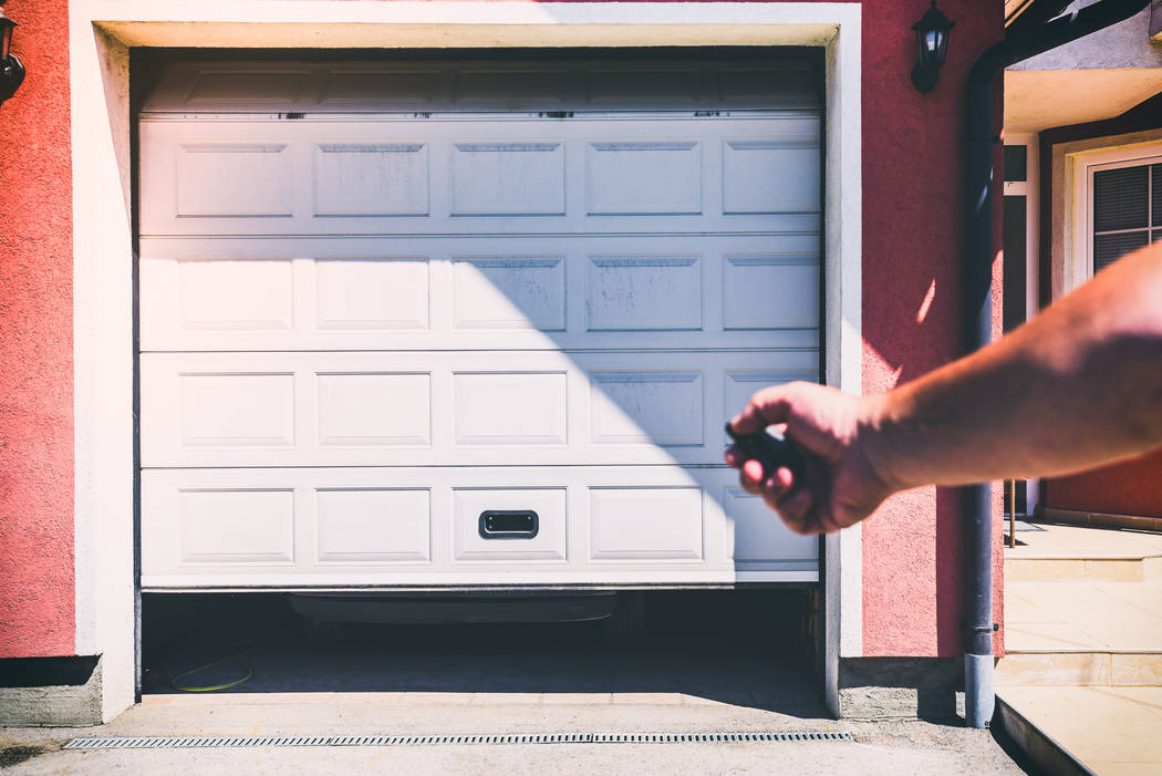 4 Top Reasons To Replace Your Old Garage Door Opener