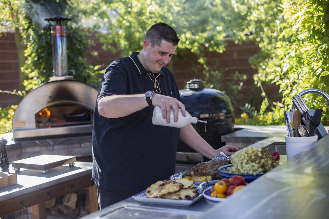 4 Las Vegas chefs show us their outdoor kitchens — VIDEO Food