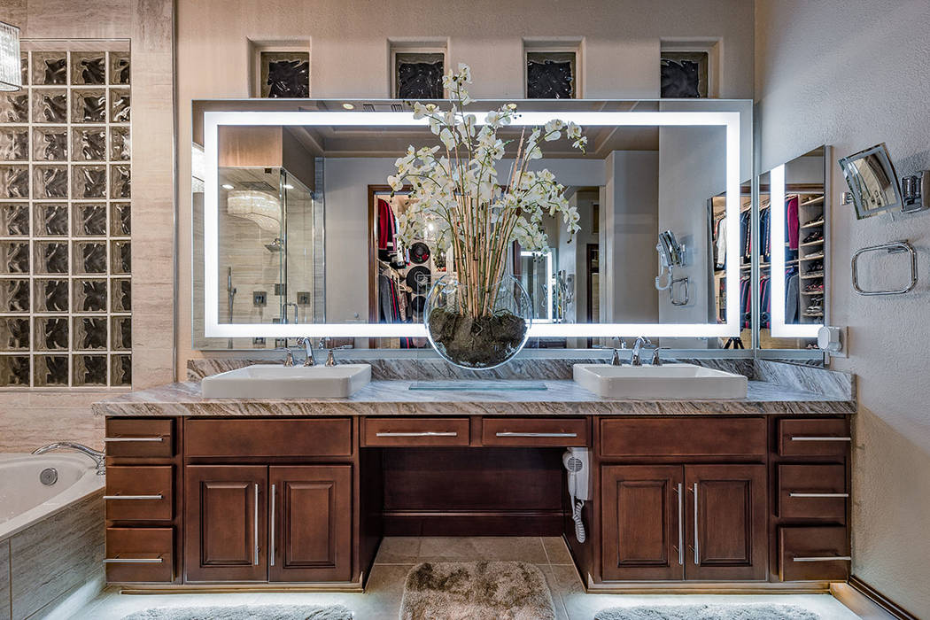 The master bath. (David Reisman Real Estate Millions)