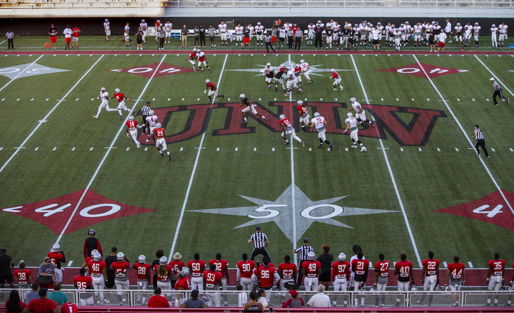 Armani Rogers must conquer accuracy issues for UNLV football | Las Vegas  Review-Journal