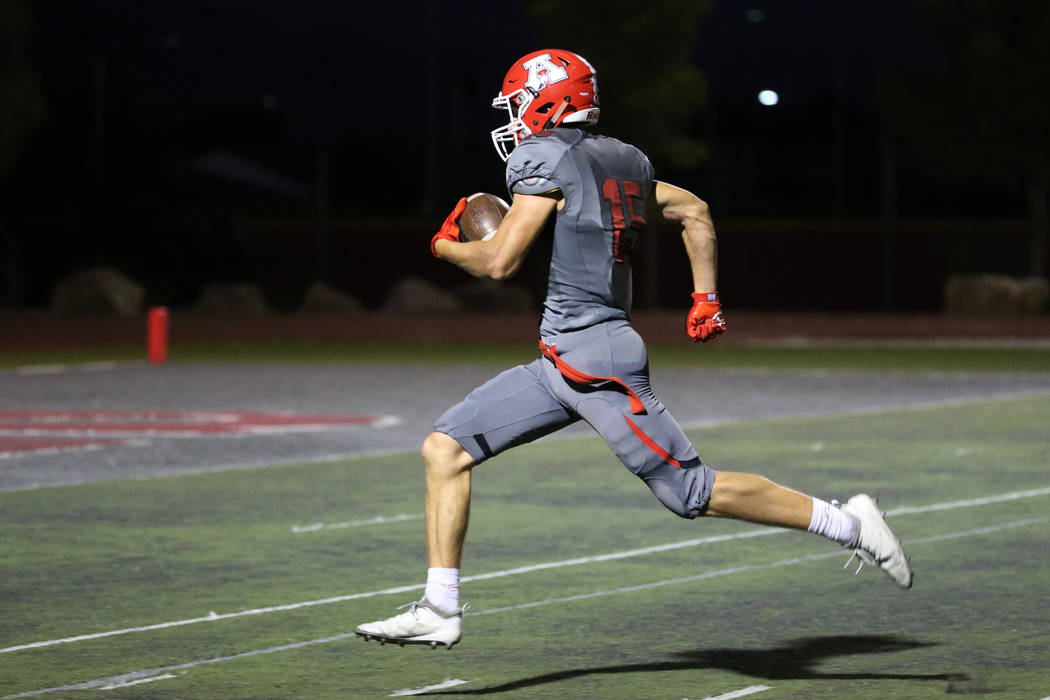 American Fork's Devin Downing (15) runs for a touchdown against Arbor View in the second quarte ...