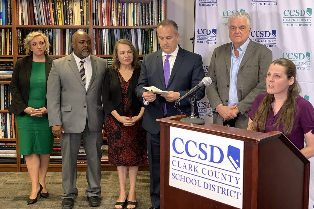 Officials with the Clark County School District and the teachers union announce a contract agre ...