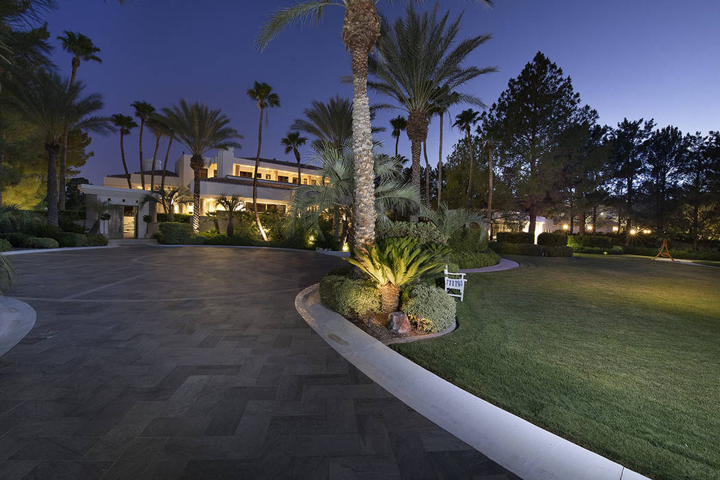 There is a long driveway leading to the home. (Synergy Sotheby’s International Realty)