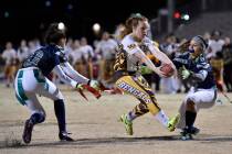 Bonanza's Charlene Beck (7) carries the ball for a touchdown against Green Valley during Class ...