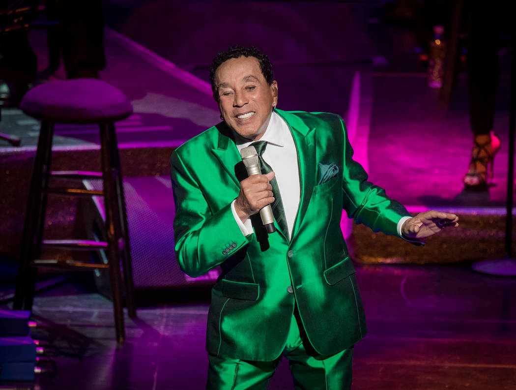 Smokey Robinson gave up baseball, but he’s still a hit on the Las Vegas