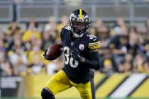 Pittsburgh Steelers running back Jaylen Samuels (38) carries the ball during the first half of ...