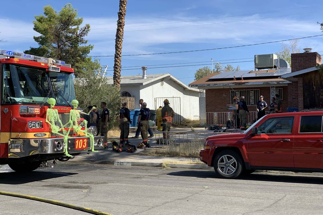 Las Vegas fire crews battle a fire at 241 View Drive, near South Decatur Boulevard and Alta Dri ...