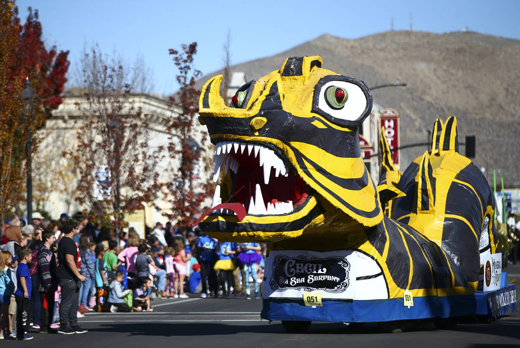 Nevada Day parade draws crowd in Carson City — PHOTOS Local Nevada
