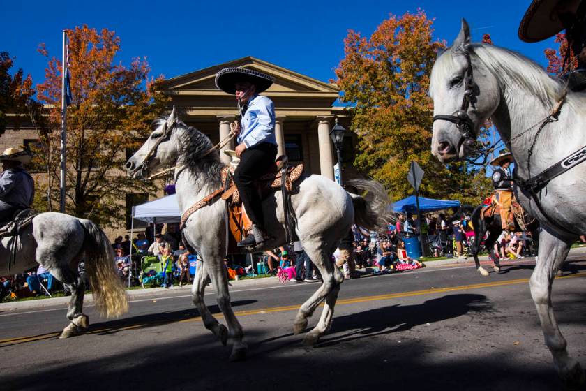 Nevada Day parade draws crowd in Carson City — PHOTOS Las Vegas