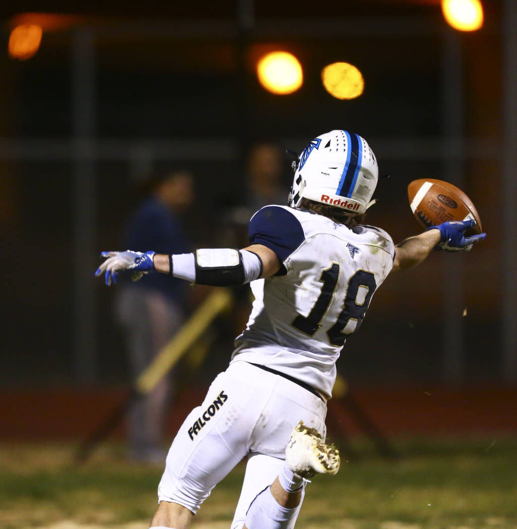 Foothill's Thomas Fisher-Welch (18) scores a touchdown during the second half of a 4A Desert Re ...