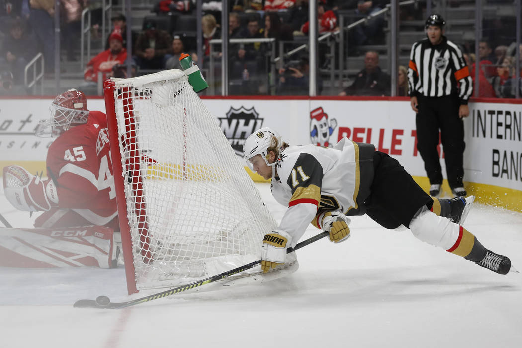 Vegas Golden Knights center William Karlsson (71) attempts a shot on Detroit Red Wings goaltend ...