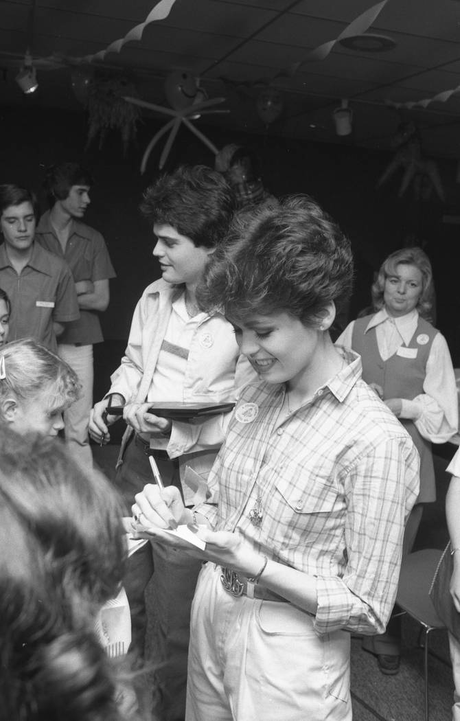 Donny and Marie Osmond sign autographs during a 1980 visit to Sunrise Hospital in Las Vegas. (L ...