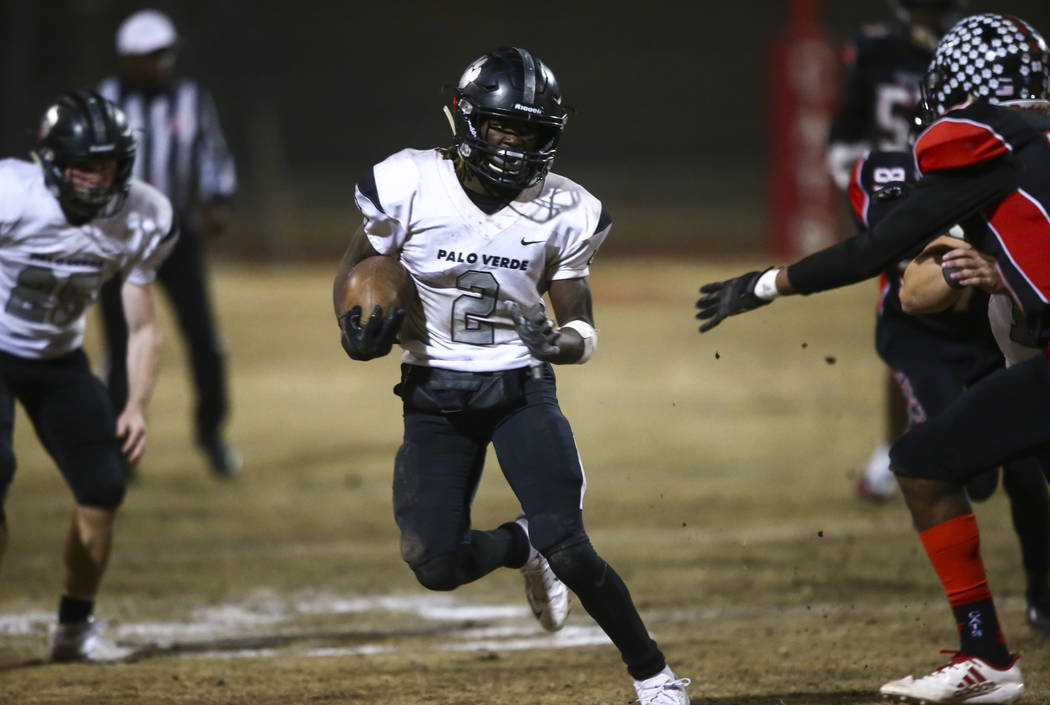 Palo Verde's Charron Thomas (2) runs the ball against Las Vegas during the first half of a foot ...
