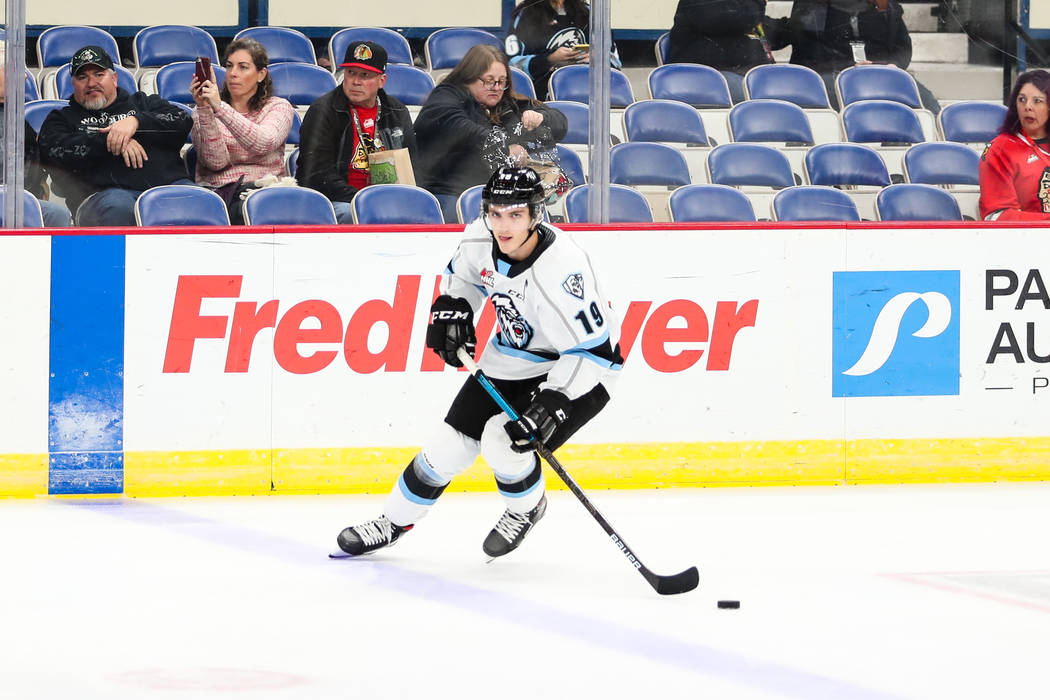 Golden Knights 2019 first-round pick Peyton Krebs handles the puck for the Winnipeg Ice in a ga ...