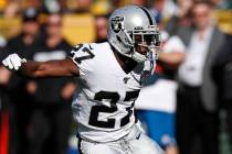 Oakland Raiders cornerback Trayvon Mullen (27) defends against the Green Bay Packers during an ...