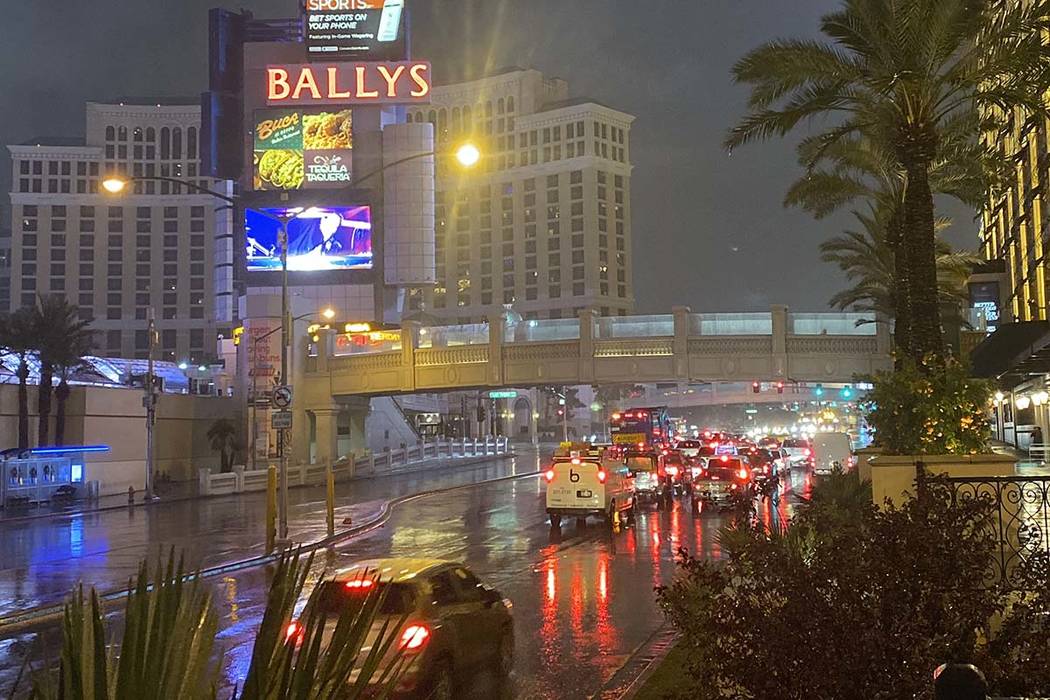 Rain on the Las Vegas Strip, Wednesday, Nov. 20, 2019. (Glenn Puit/Las Vegas Review-Journal)