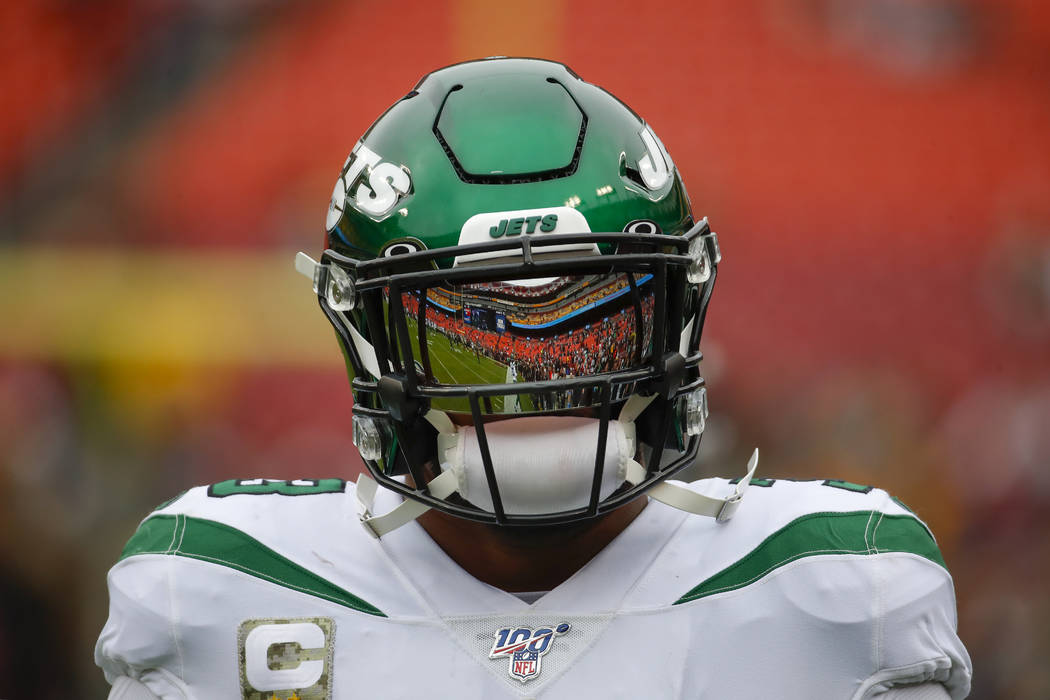 New York Jets strong safety Jamal Adams (33) warms up on the field before the start of the firs ...