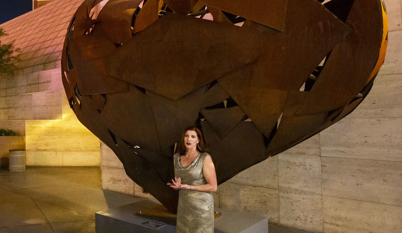 Artist dedicates heart sculpture on Las Vegas Strip The Strip Local
