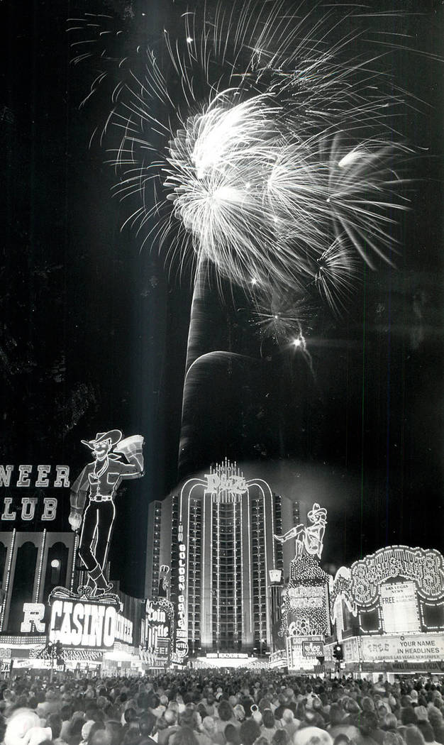 New Year's Eve 1982 arrives on Fremont Street. (Scott Henry/Las Vegas Review-Journal)
