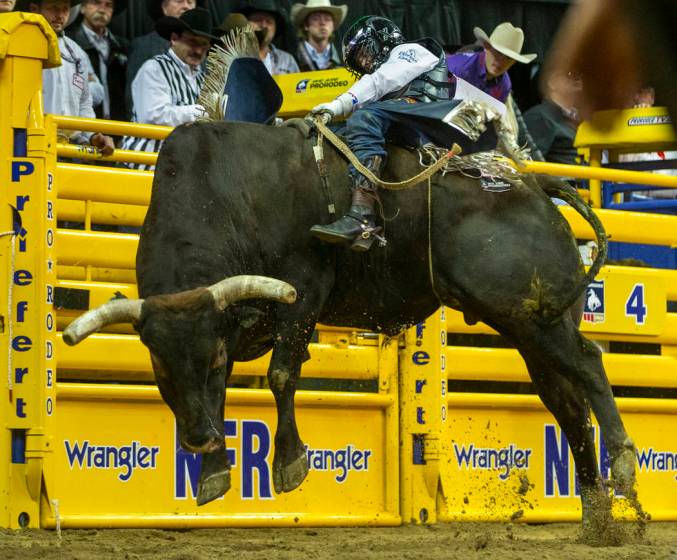 Stetson Wright caps first NFR with PRCA allaround title Las Vegas
