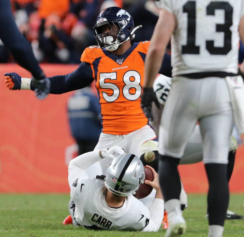 Denver Broncos outside linebacker Von Miller (58) celebrates his sack of Oakland Raiders quarte ...