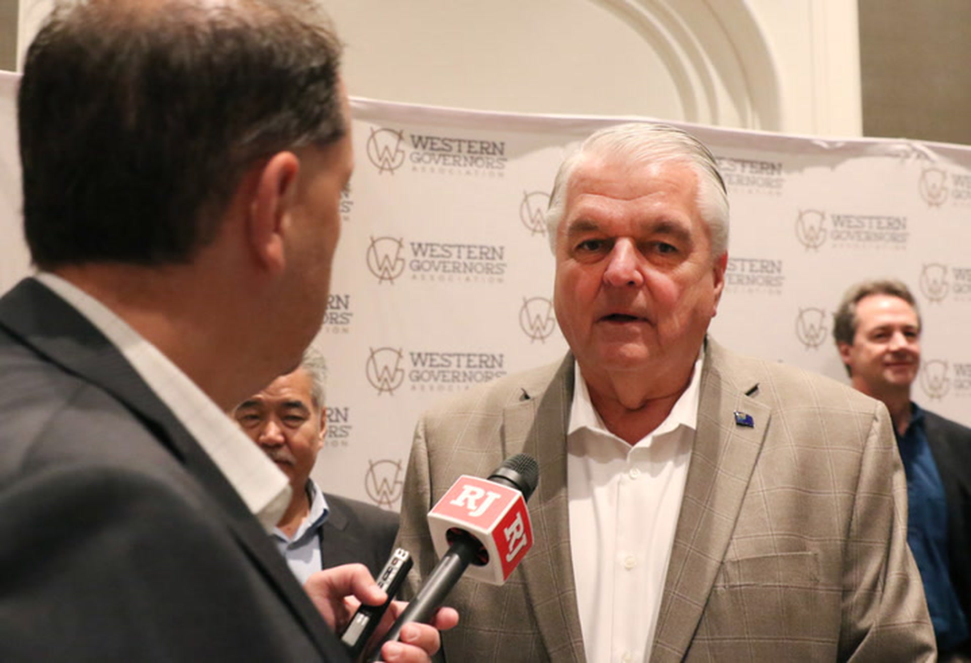 Nevada dental board top staff still on the job despite being terminated