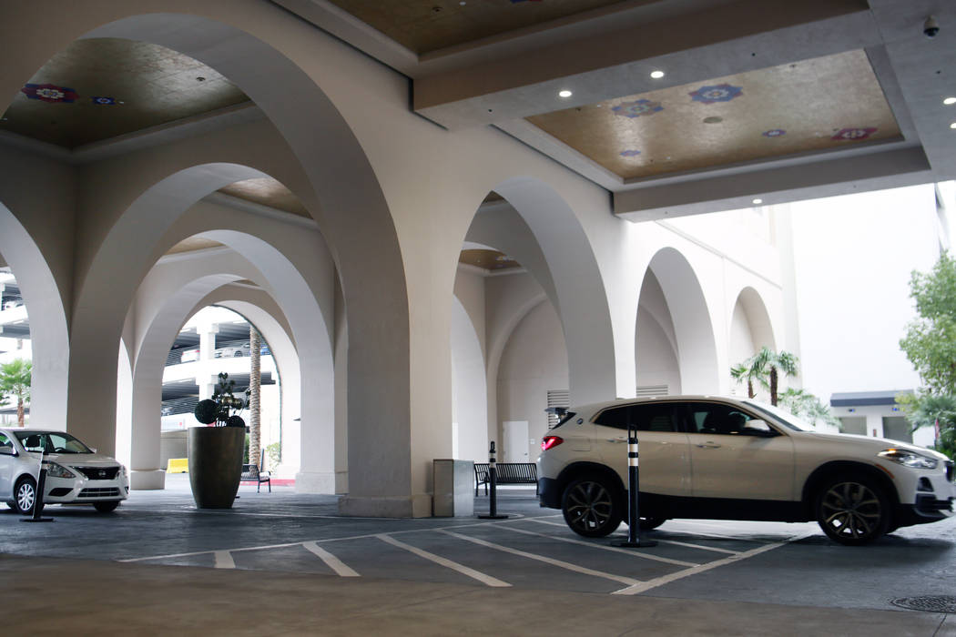 Vehicles are dropped off for the free valet parking at the Sahara Las Vegas on Friday, Dec. 20, ...