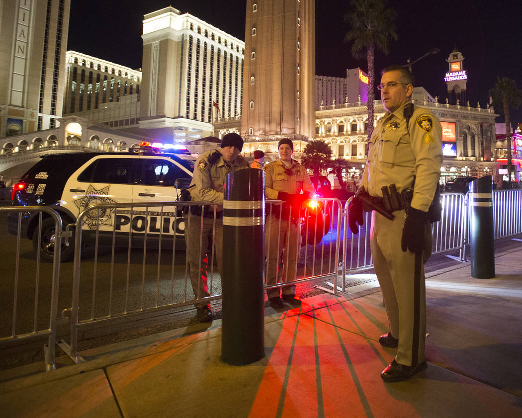 Metro provides security on the Strip on Tuesday, Dec. 31, 2019, in Las Vegas. (Benjamin Hager/L ...