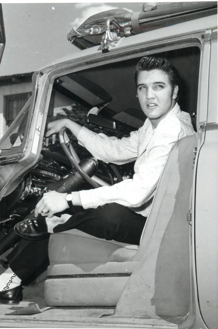 Elvis at the wheel (Las Vegas News Bureau)