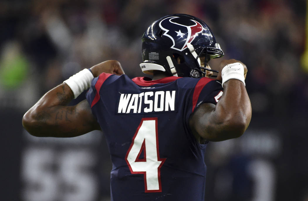 Houston quarterback Deshaun Watson (4) leads the Texans into Kansas City to face the Chiefs on ...