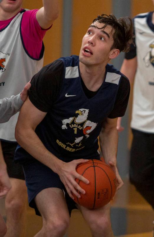 Junior Ethan Speaker (26) runs drills during practice at Boulder City High School on Wednesday, ...