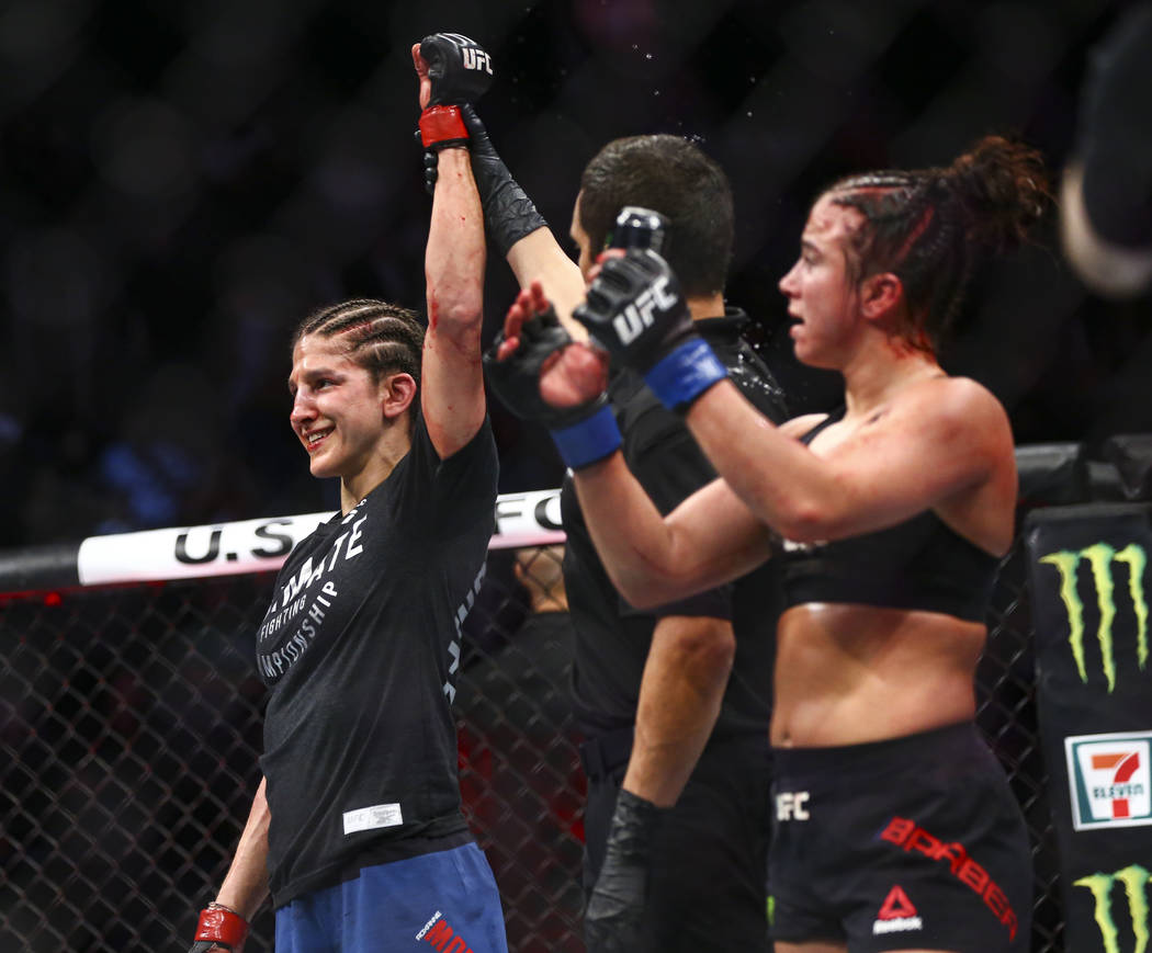 Huge favorite Maycee Barber loses to Roxanne Modafferi at UFC 246 | Las Vegas Review ...1050 x 869