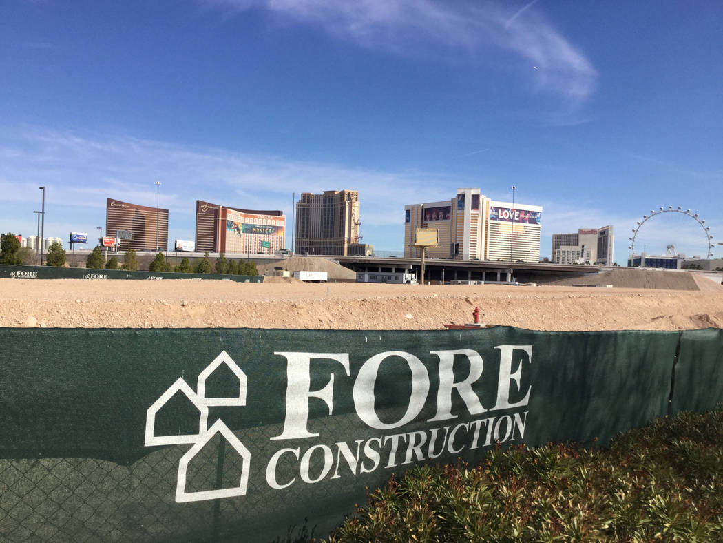 Las Vegas developer Jonathan Fore plans to build a 287-unit apartment complex west of the Strip ...