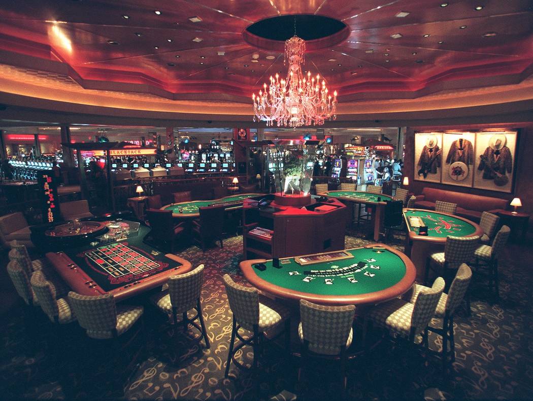 hard rock hotel casino to vegas strip