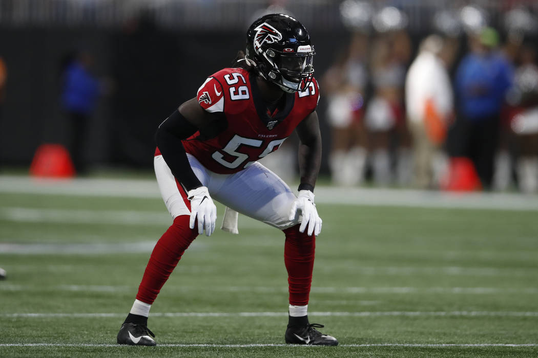 Atlanta Falcons outside linebacker De'Vondre Campbell (59) lines up against the Carolina Panthe ...