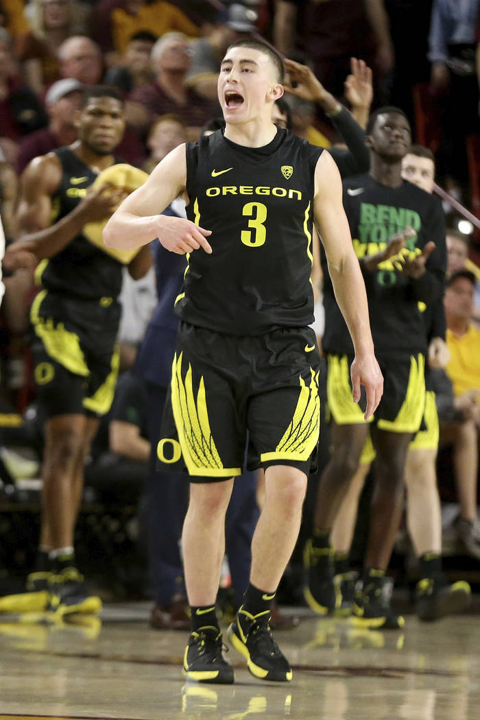 Oregon's Payton Pritchard (0) has a few words for Arizona State after bringing his team back du ...