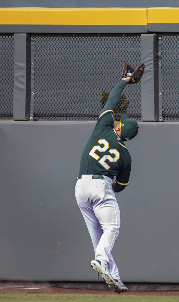 Indians, A’s open Big League Weekend in Las Vegas — PHOTOS Baseball