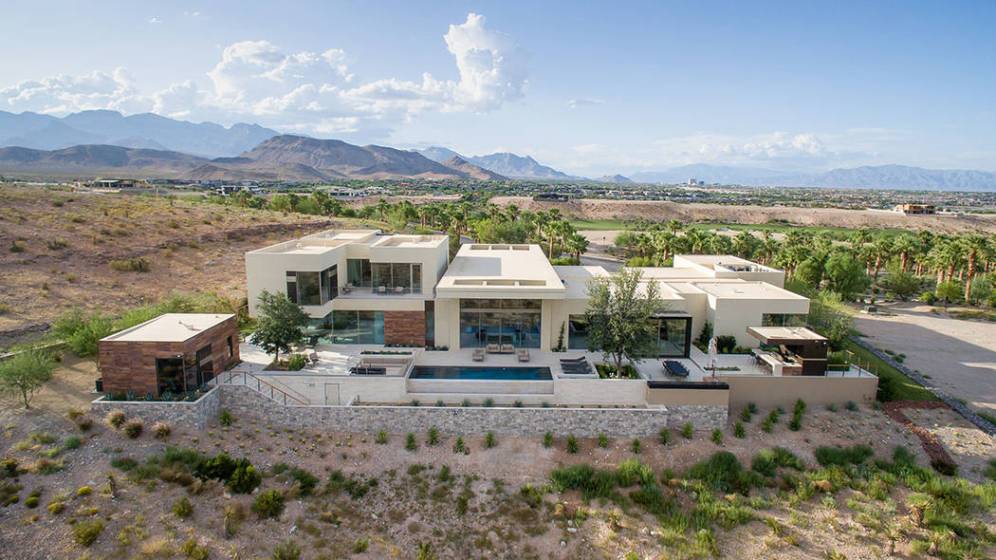 Summit mansion is work of art — PHOTOS Las Vegas ReviewJournal